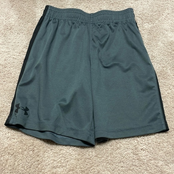 UNDER ARMOUR MATCHING SET - Picture 7 of 7